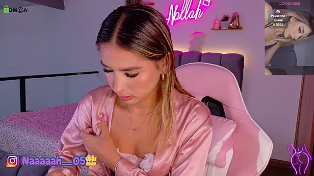 Snapshot of Nallah__ chatting on July 19, 2:14 pm Nallah online show from July 19, 2:14 pm