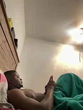 black-pante online show from June 5, 1:54 am