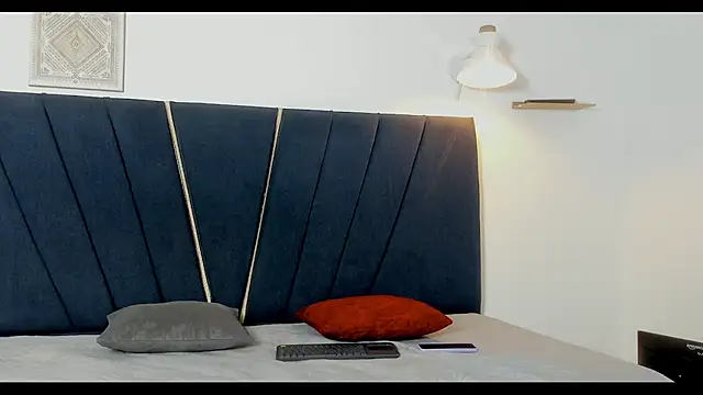 Snapshot of velvet_sex23 chatting on June 10, 4:13 am velvet sex23 online show from June 10, 4:13 am