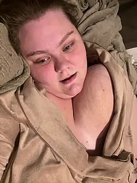 chubbyqueenbb online show from June 10, 11:17 pm