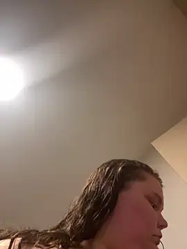 chubbyqueenbb online show from June 17, 11:20 am