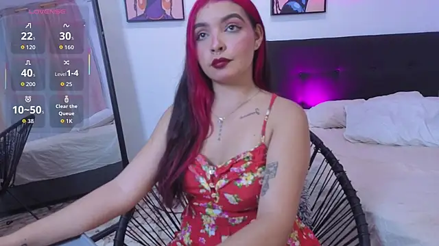 Snapshot of Maia_Mancini5 chatting on June 26, 7:52 pm Maia Mancini5 online show from June 26, 7:52 pm
