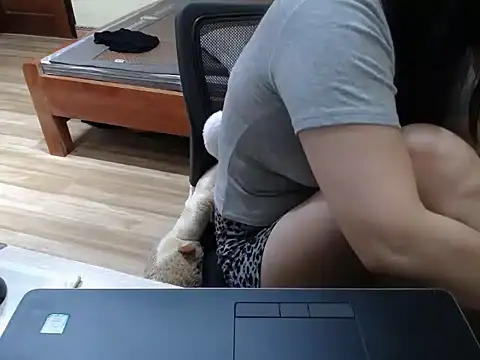 Mia-Zhen online show from June 12, 3:59 am