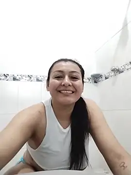 Snapshot of sussan_sexymilf chatting on July 15, 6:15 pm sussan sexymilf online show from July 15, 6:15 pm