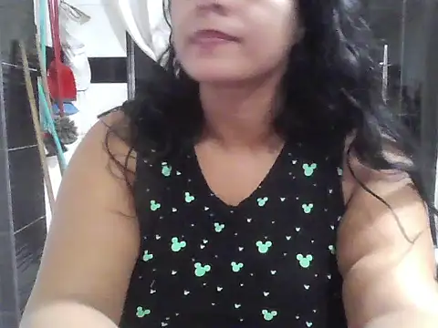 Snapshot of Isabel2q5n chatting on July 16, 4:42 am Isabel2q5n online show from July 16, 4:42 am