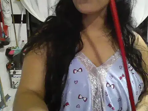 Snapshot of Isabel2q5n chatting on June 12, 5:16 am Isabel2q5n online show from June 12, 5:16 am