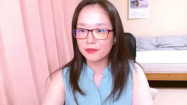 Snapshot of LENA-xo chatting on July 22, 3:14 pm LENA-xo online show from July 22, 3:14 pm