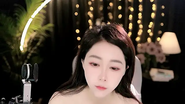 Snapshot of Peach_zzz chatting on June 30, 12:21 am Peach zzz online show from June 30, 12:21 am