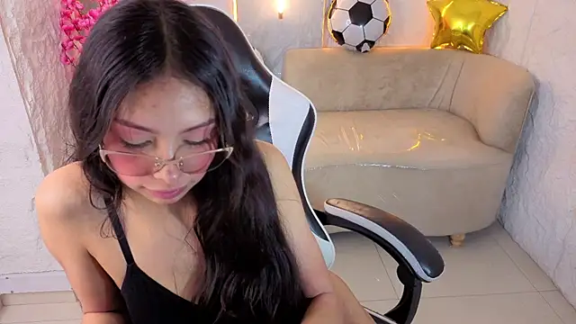 Snapshot of samantha_tx_ chatting on July 9, 3:22 pm samantha tx online show from July 9, 3:22 pm