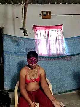 Snapshot of saritabhabixxx chatting on July 12, 7:53 am saritabhabixxx online show from July 12, 7:53 am