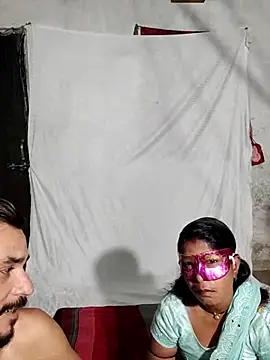 Snapshot of saritabhabixxx chatting on July 18, 5:32 pm saritabhabixxx online show from July 18, 5:32 pm