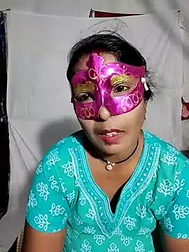 Snapshot of saritabhabixxx chatting on July 16, 5:43 pm saritabhabixxx online show from July 16, 5:43 pm