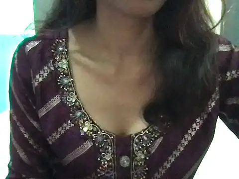 Snapshot of SIMRAN_RANI chatting on June 26, 4:40 am SIMRAN RANI online show from June 26, 4:40 am