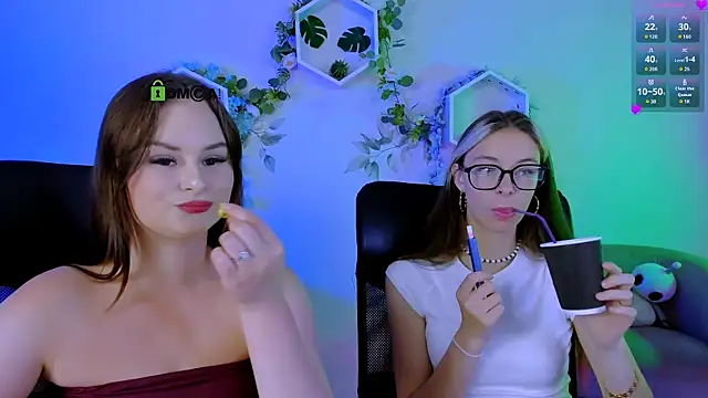 lia dream  online show from July 9, 10:15 am