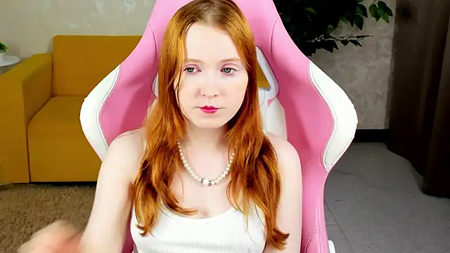 Snapshot of ari-kittyy chatting on July 1, 4:13 am ari-kittyy online show from July 1, 4:13 am