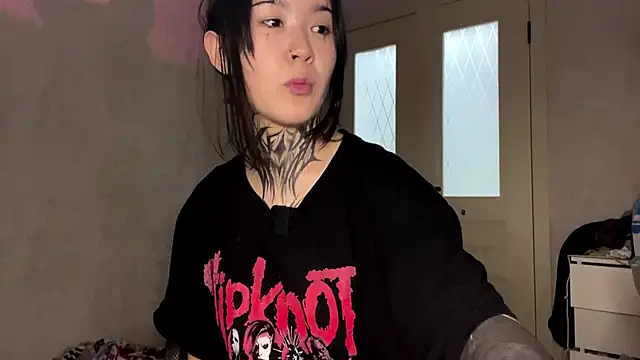 Snapshot of staryrose chatting on June 16, 3:23 pm staryrose online show from June 16, 3:23 pm