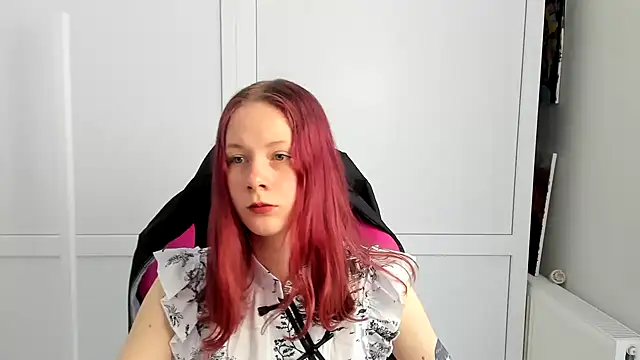 Snapshot of Skylar_spring chatting on June 21, 6:08 am Skylar spring online show from June 21, 6:08 am
