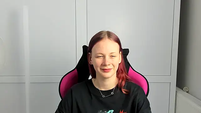 Snapshot of Skylar_spring chatting on July 2, 6:08 am Skylar spring online show from July 2, 6:08 am