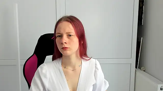 Snapshot of Skylar_spring chatting on June 22, 6:32 am Skylar spring online show from June 22, 6:32 am