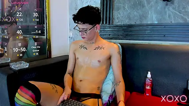 Brianhot0F online show from July 2, 12:00 am