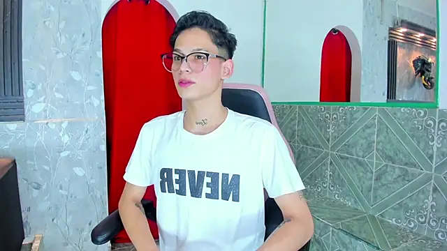 Brianhot0F online show from July 16, 8:28 pm