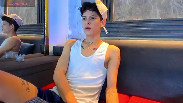 Brianhot0F online show from June 19, 11:49 am