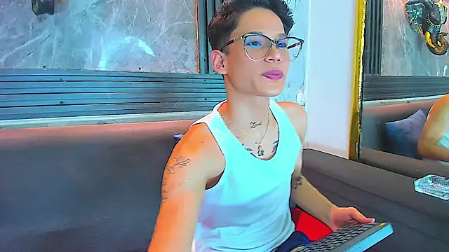 Brianhot0F online show from July 18, 11:19 am