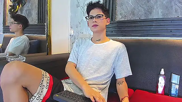 Brianhot0F online show from July 5, 7:54 pm