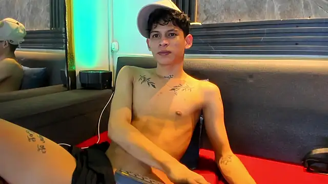 Brianhot0F online show from June 11, 11:57 pm