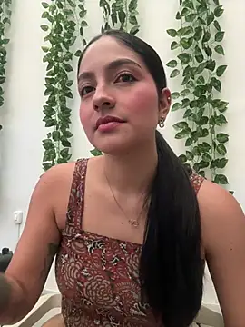 Snapshot of SophiCastro09_ chatting on July 9, 7:35 pm SophiCastro09 online show from July 9, 7:35 pm