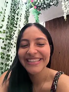 Snapshot of SophiCastro09_ chatting on June 12, 2:37 pm SophiCastro09 online show from June 12, 2:37 pm