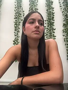 Snapshot of SophiCastro09_ chatting on July 18, 4:26 pm SophiCastro09 online show from July 18, 4:26 pm