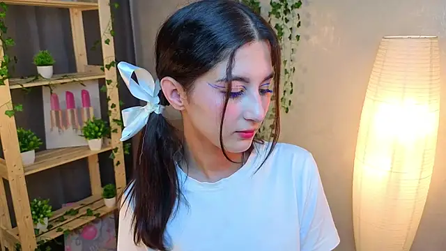 JasminKitany online show from June 7, 8:25 pm