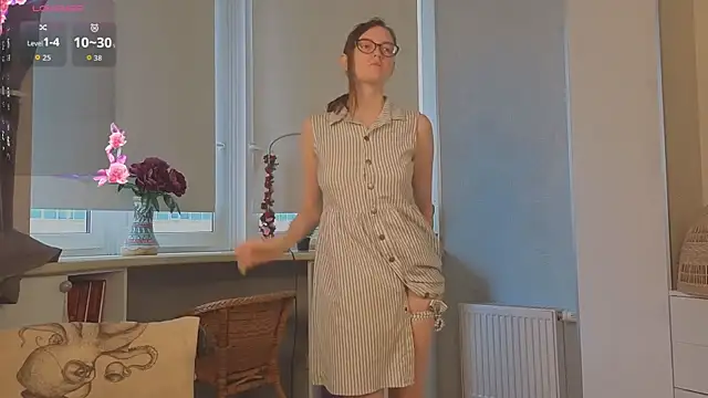 EstelaWeninger online show from July 18, 4:10 am