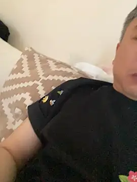 qianduoduo521 online show from July 15, 8:43 am