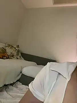 qianduoduo521 online show from June 24, 4:16 pm