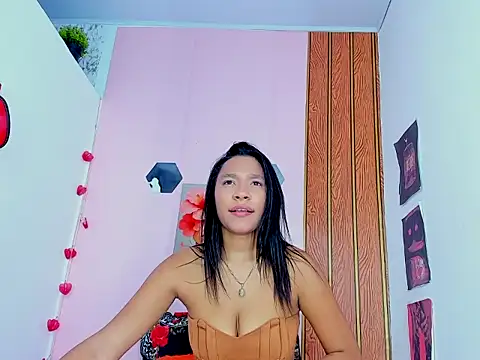 Snapshot of Aratnzacute chatting on June 15, 6:29 pm Aratnzacute online show from June 15, 6:29 pm