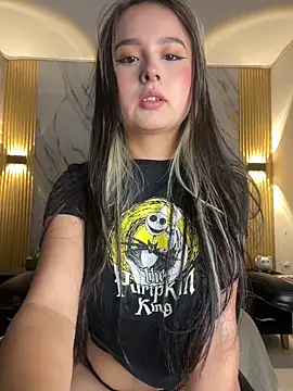 Snapshot of Tinakitten chatting on June 13, 11:52 am Tinakitten online show from June 13, 11:52 am