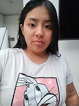 Snapshot of Amber_Herrera chatting on June 30, 12:27 pm Amber Herrera online show from June 30, 12:27 pm