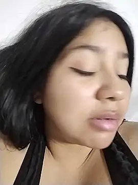 Snapshot of Amber_Herrera chatting on July 1, 1:06 am Amber Herrera online show from July 1, 1:06 am