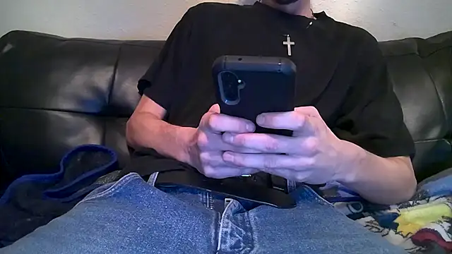 Snapshot of Mstrdstrctn7 chatting on January 27, 6:20 pm Mstrdstrctn7 online show from January 27, 6:20 pm