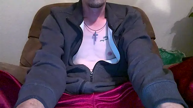 Snapshot of Mstrdstrctn7 chatting on December 30, 4:31 am Mstrdstrctn7 online show from December 30, 4:31 am