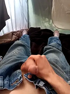 Snapshot of Mstrdstrctn7 chatting on March 6, 10:15 pm Mstrdstrctn7 online show from March 6, 10:15 pm