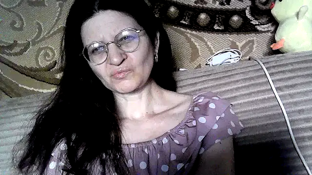 Snapshot of Dear_Annet chatting on July 1, 10:48 am Dear Annet online show from July 1, 10:48 am