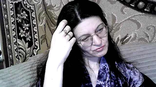 Snapshot of Dear_Annet chatting on July 17, 9:01 pm Dear Annet online show from July 17, 9:01 pm
