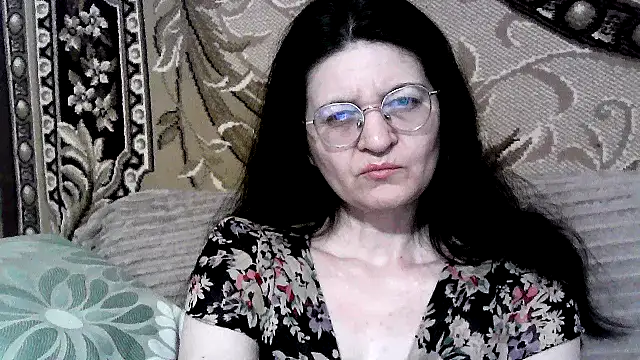 Snapshot of Dear_Annet chatting on July 18, 8:28 pm Dear Annet online show from July 18, 8:28 pm