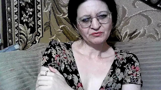 Snapshot of Dear_Annet chatting on June 17, 6:40 pm Dear Annet online show from June 17, 6:40 pm
