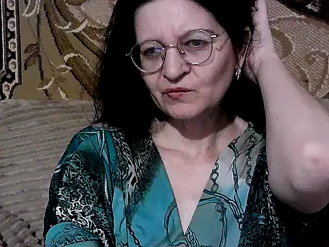 Snapshot of Dear_Annet chatting on July 4, 3:16 pm Dear Annet online show from July 4, 3:16 pm