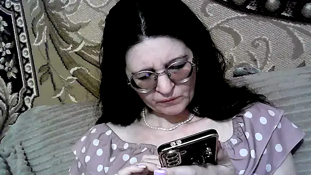 Snapshot of Dear_Annet chatting on June 7, 7:19 pm Dear Annet online show from June 7, 7:19 pm