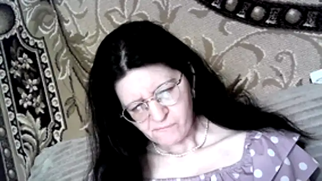 Snapshot of Dear_Annet chatting on June 29, 12:27 pm Dear Annet online show from June 29, 12:27 pm